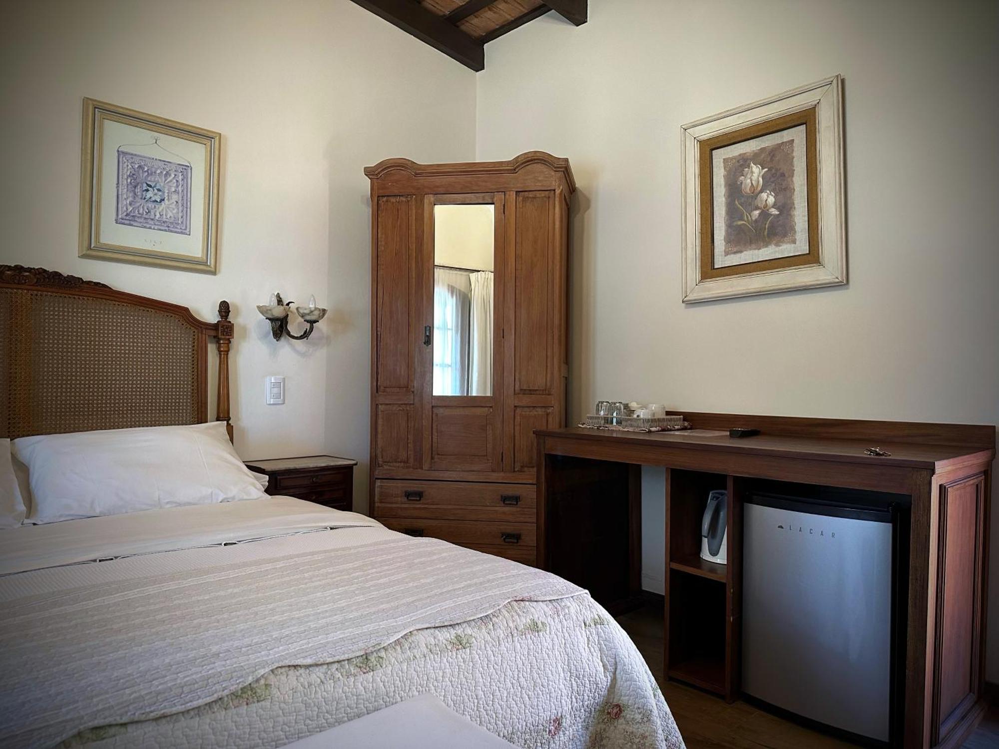 Hotel Draghi San Antonio de Areco Exterior photo